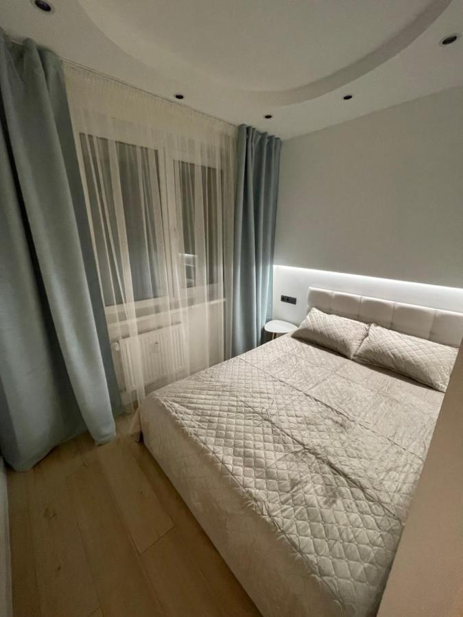 Mb Livinga Apartamentai Taikos G Mažeikiai Exterior foto